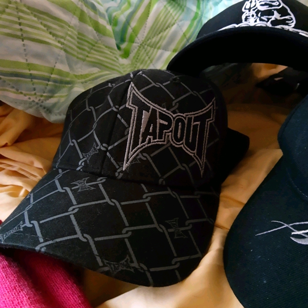 TapouT Hats